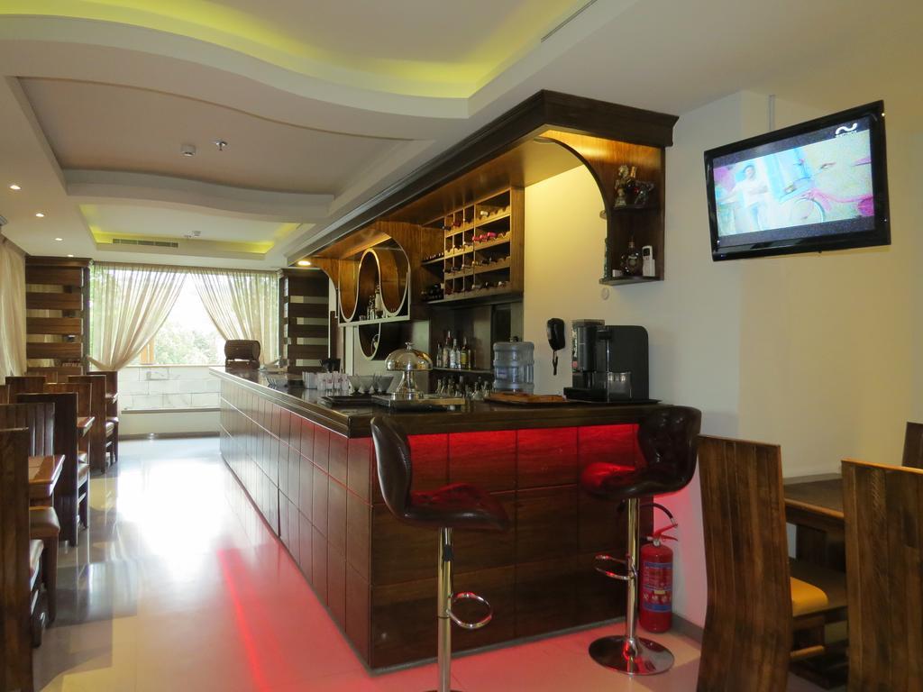 Hotel Le Noble Zouk El Kharab Exterior foto